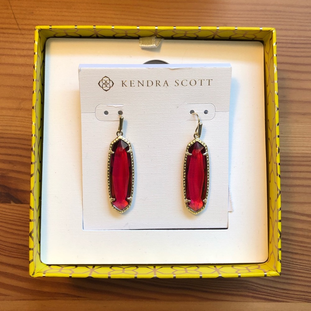 NWT Kendra Scott Layla earrings